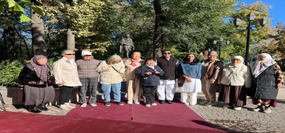 On the occasion of Gandhi Jayanti and International Day of Non-Violence,  Ambassador Singh, Ms. Richa Rao, Team India members and Kyrgyz Friends of India paid floral tributes at the statue of Mahatma Gandhi located at ‘Mahatma Gandhi” Memorial Complex, Bishkek